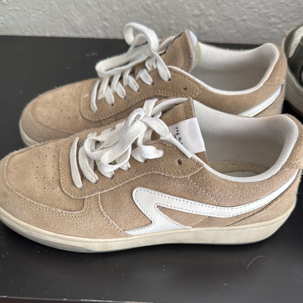 Men's Tan Suede Sneakers